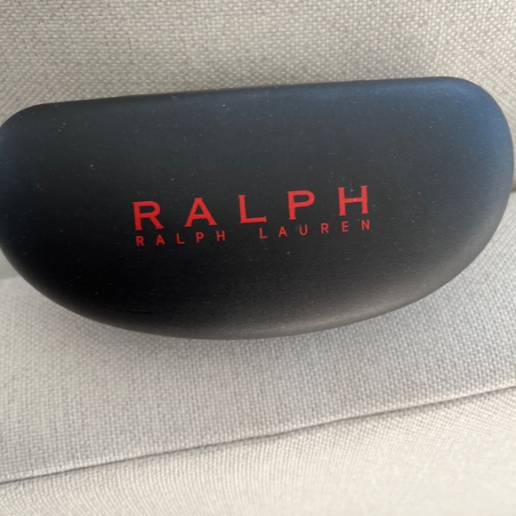 Vintage tortoise shell Ralph Lauren sunglasses with original case - Picture 4 of 4